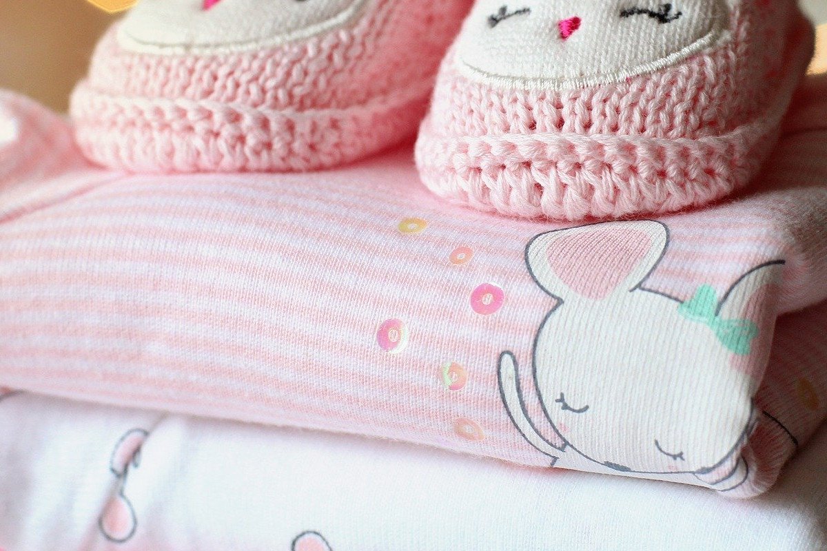 Jenis Pelembut Pakaian yang Tepat untuk Pakaian Bayi - Enesis Group