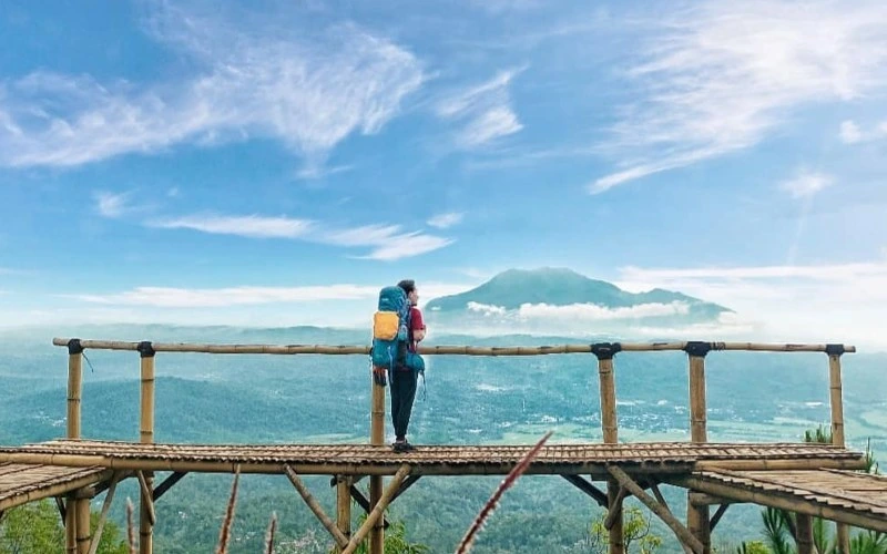 Lereng Gunung Kelir