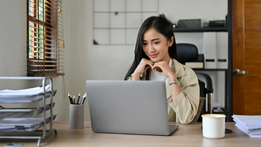 brand executive adalah