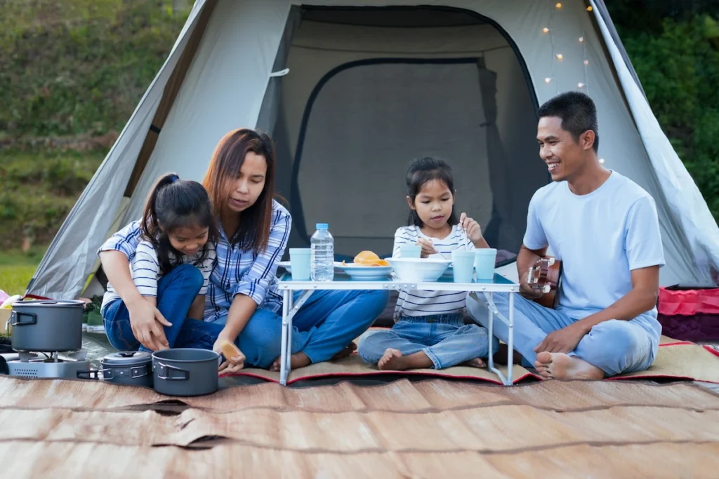 perlengkapan camping keluarga